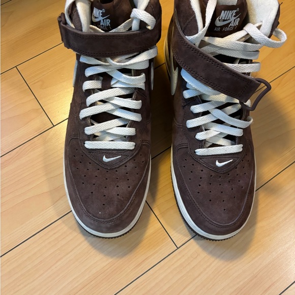 Nike shoes - Picture 2 of 6